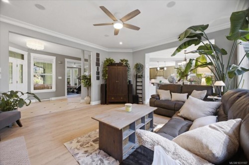 1971 Woodridge Rd, Nanaimo, BC 