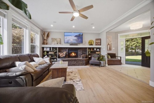 1971 Woodridge Rd, Nanaimo, BC 