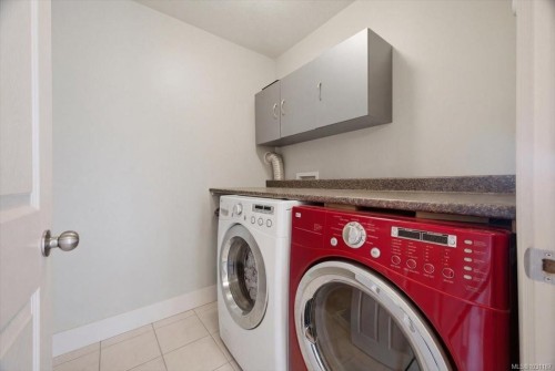 1971 Woodridge Rd, Nanaimo, BC 