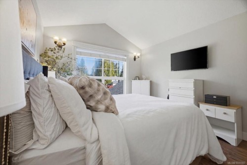 1971 Woodridge Rd, Nanaimo, BC 