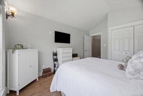 1971 Woodridge Rd, Nanaimo, BC 