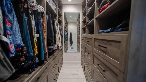 2106 Whistle Wood Way, Cranbrook, BC - Indoor With Storage