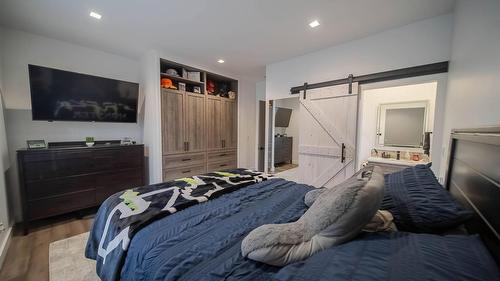2106 Whistle Wood Way, Cranbrook, BC - Indoor Photo Showing Bedroom