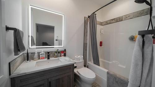 2106 Whistle Wood Way, Cranbrook, BC - Indoor Photo Showing Bathroom