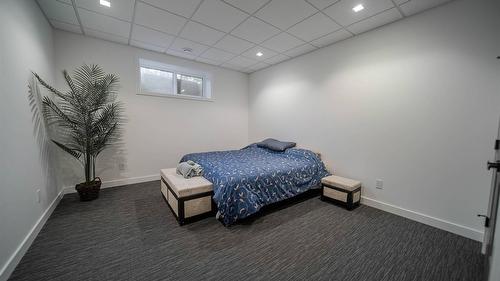 2106 Whistle Wood Way, Cranbrook, BC - Indoor Photo Showing Bedroom