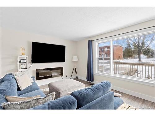 3 Downing St, Fredericton, NB 