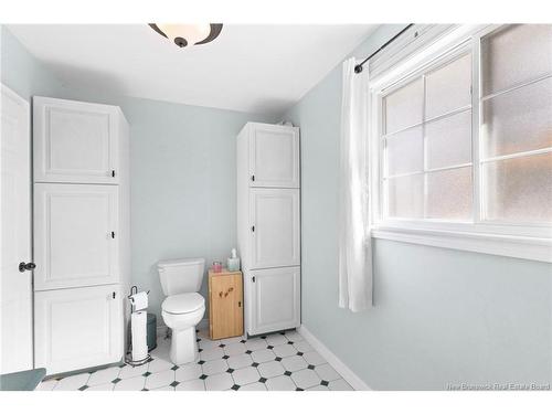 3 Downing St, Fredericton, NB 