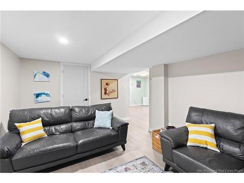 3 Downing St, Fredericton, NB 