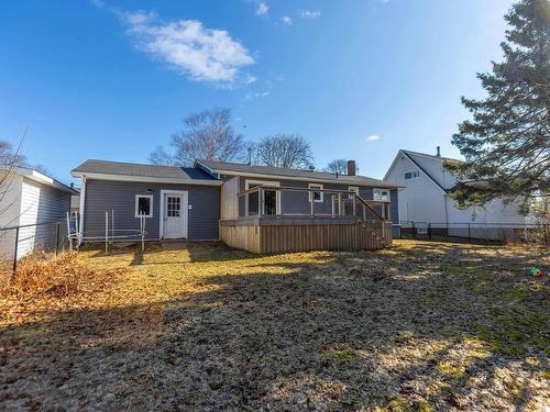 19 Boylston Avenue, Amherst, NS 