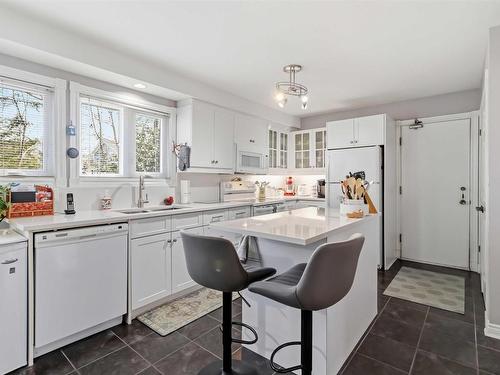 198 Cresthaven Drive, Halifax, NS 