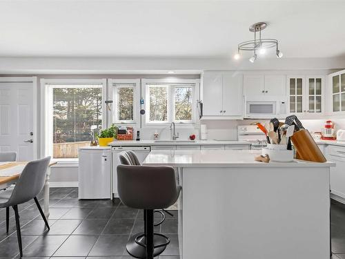 198 Cresthaven Drive, Halifax, NS 