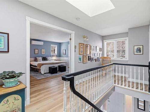 198 Cresthaven Drive, Halifax, NS 