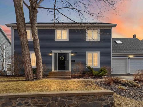 198 Cresthaven Drive, Halifax, NS 
