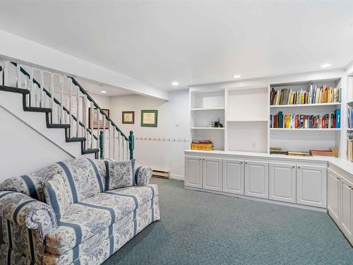 198 Cresthaven Drive, Halifax, NS 