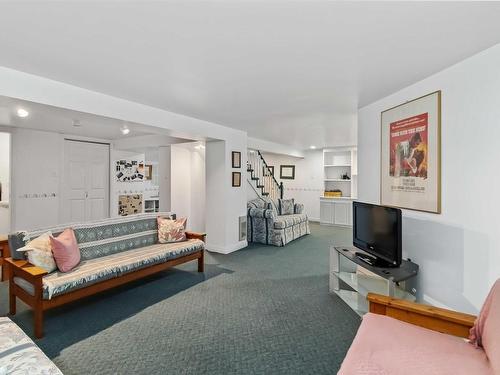 198 Cresthaven Drive, Halifax, NS 