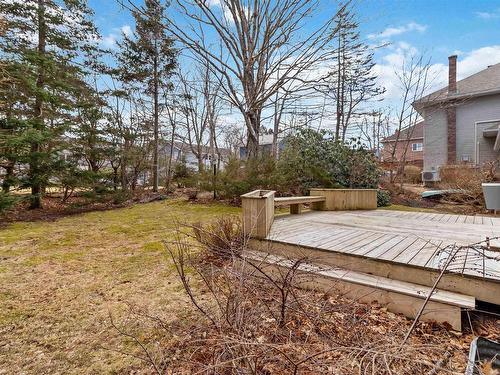 198 Cresthaven Drive, Halifax, NS 