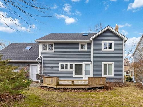 198 Cresthaven Drive, Halifax, NS 