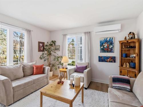 198 Cresthaven Drive, Halifax, NS 