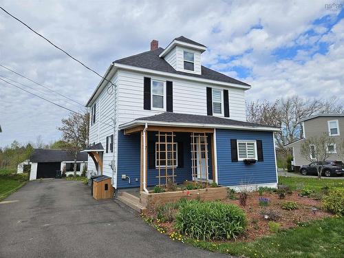 37 Morris Street, Springhill, NS 