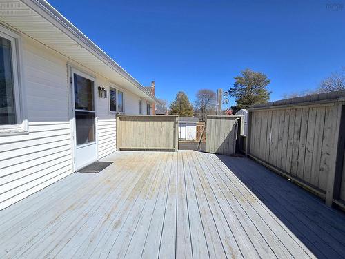 9 Patterson Street, Amherst, NS 