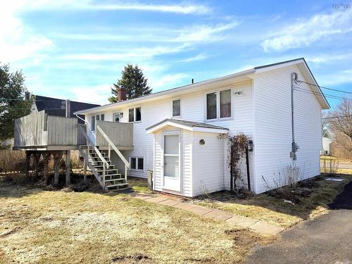 9 Patterson Street, Amherst, NS 