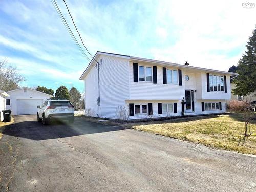9 Patterson Street, Amherst, NS 