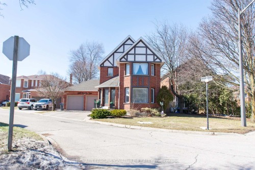 6141 Tenth Line W, Mississauga, ON - Outdoor With Facade