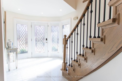 6141 Tenth Line W, Mississauga, ON - Indoor Photo Showing Other Room