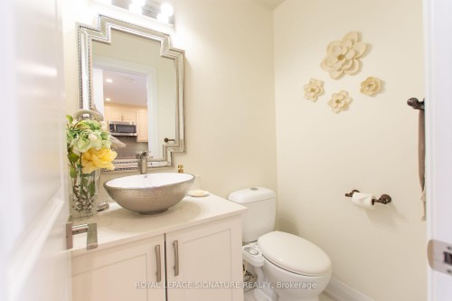 6141 Tenth Line W, Mississauga, ON - Indoor Photo Showing Bathroom