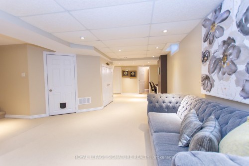 6141 Tenth Line W, Mississauga, ON - Indoor