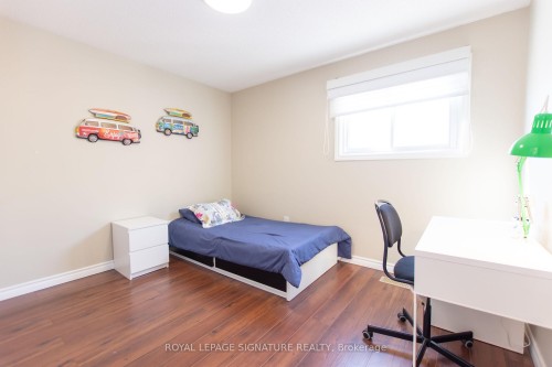 6141 Tenth Line W, Mississauga, ON - Indoor Photo Showing Bedroom