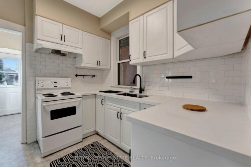 70 Belview Avenue, Hamilton, ON - Indoor Photo Showing Kitchen With Double Sink