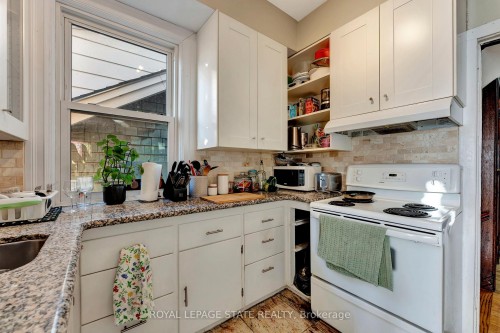 70 Belview Avenue, Hamilton, ON - Indoor Photo Showing Kitchen