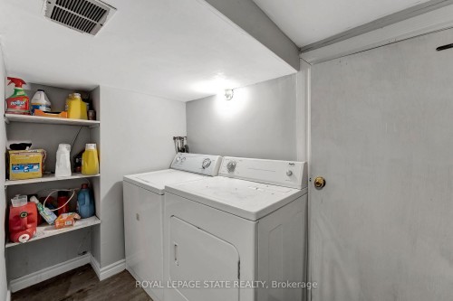 70 Belview Avenue, Hamilton, ON - Indoor Photo Showing Laundry Room