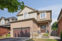 95 Hemlock Way Grimsby, ON L3M 0A9