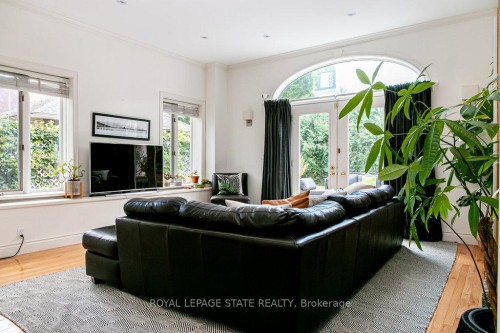 3 Turner Avenue, Hamilton, ON - Indoor