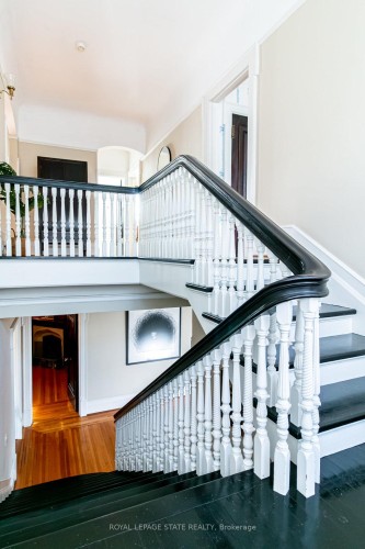 3 Turner Avenue, Hamilton, ON - Indoor Photo Showing Other Room