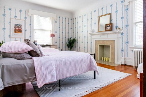 3 Turner Avenue, Hamilton, ON - Indoor Photo Showing Bedroom