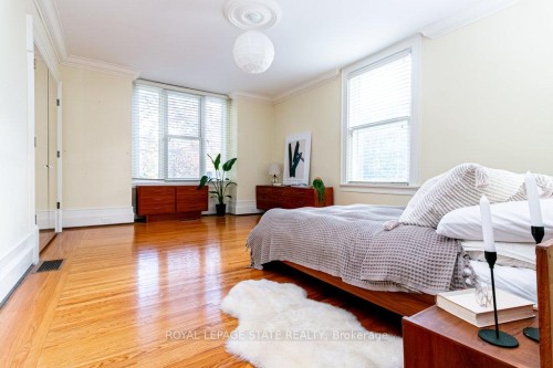 3 Turner Avenue, Hamilton, ON - Indoor Photo Showing Bedroom
