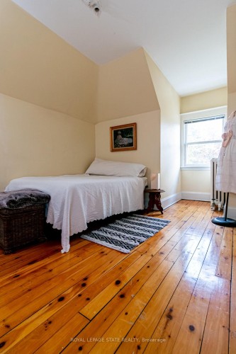 3 Turner Avenue, Hamilton, ON - Indoor Photo Showing Bedroom