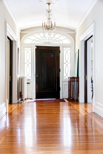 3 Turner Avenue, Hamilton, ON - Indoor Photo Showing Other Room