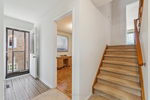 1613 Lewes Way, Mississauga, ON - Indoor Photo Showing Other Room