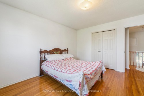 1613 Lewes Way, Mississauga, ON - Indoor Photo Showing Bedroom