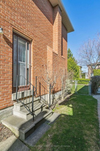 1613 Lewes Way, Mississauga, ON - Outdoor