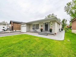 1195 Chada Avenue  Mississauga, ON L5C 1P8
