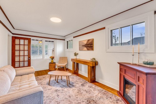 10 Locarno Avenue, Hamilton, ON - Indoor