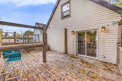 10 Locarno Avenue, Hamilton, ON - Outdoor With Deck Patio Veranda With Exterior