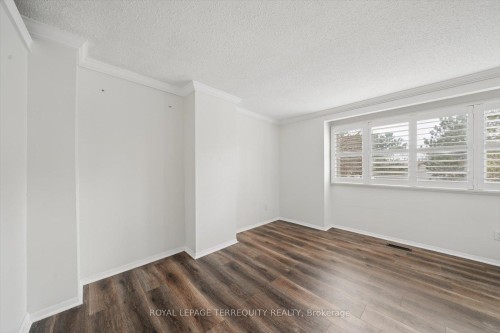 1825 Hyde Mill Crescent, Mississauga, ON - Indoor Photo Showing Other Room