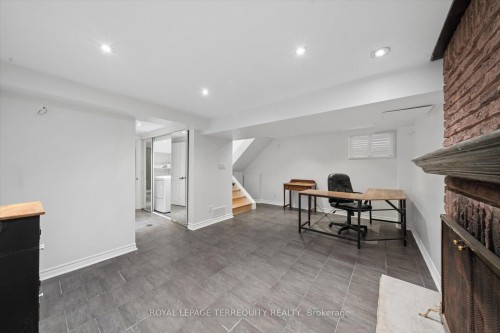 1825 Hyde Mill Crescent, Mississauga, ON - Indoor Photo Showing Other Room
