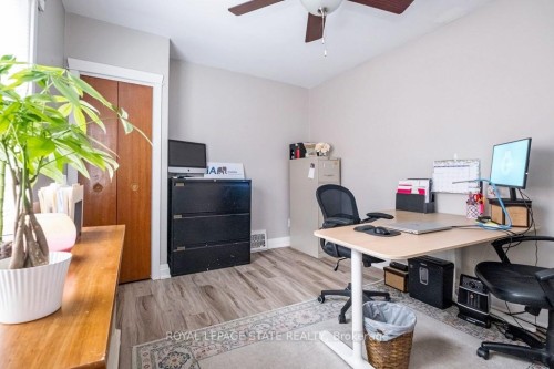 143 Huxley Avenue S, Hamilton, ON - Indoor Photo Showing Office